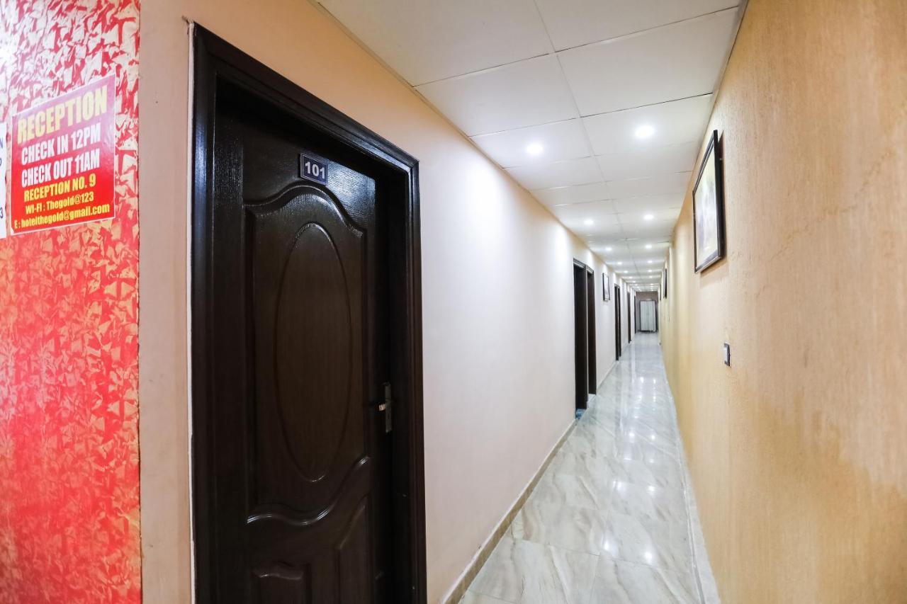 Oyo 72993 Hotel The Gold Faridabad Εξωτερικό φωτογραφία
